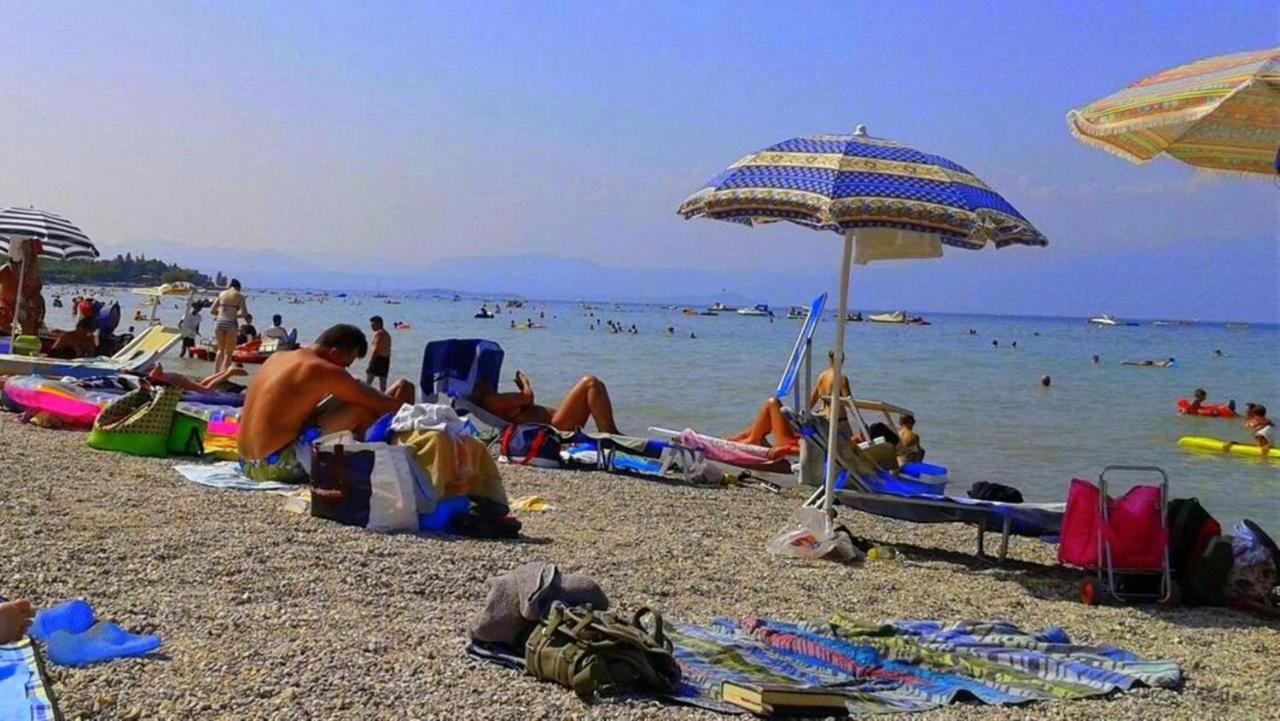 Appartamento Peschiera Peschiera del Garda Buitenkant foto