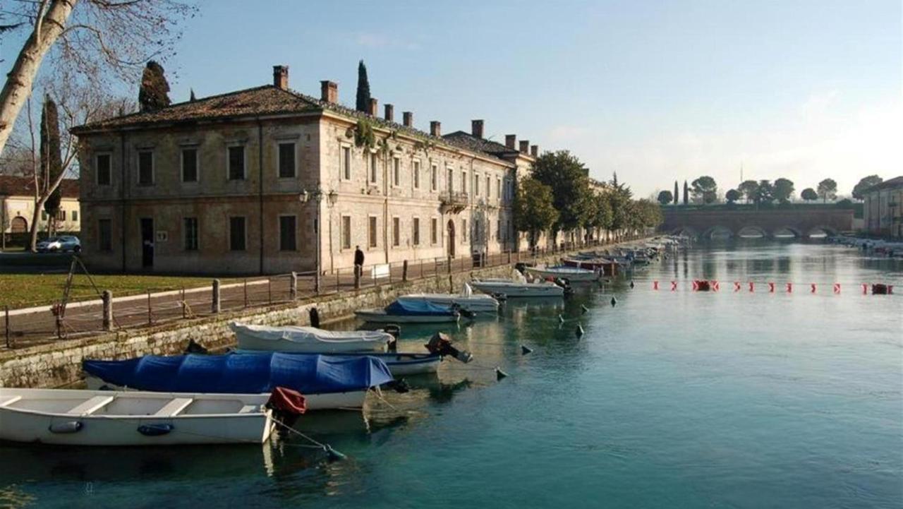 Appartamento Peschiera Peschiera del Garda Buitenkant foto